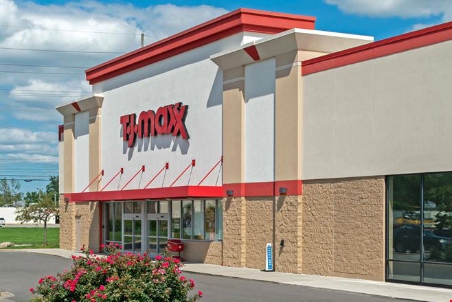 Preview of Retail space for Rent at 33802-33840 Gratiot Avenue