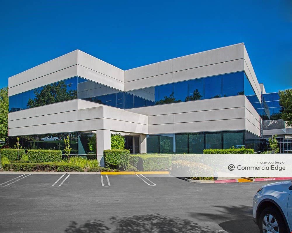 2250 Douglas Blvd