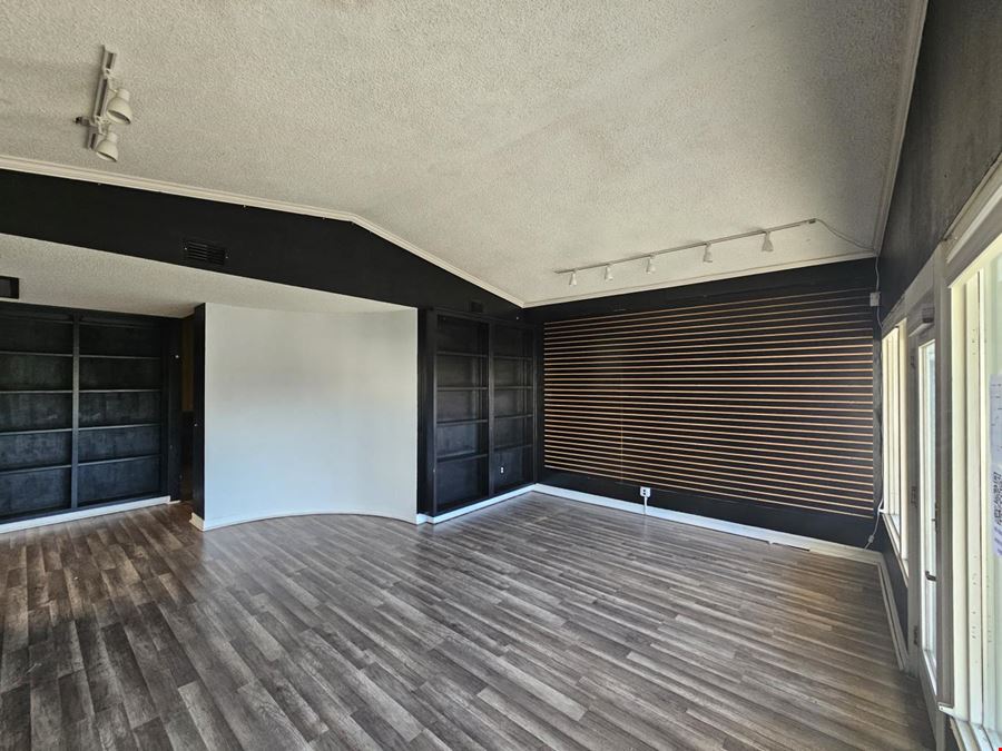 Kitsap Place Retail