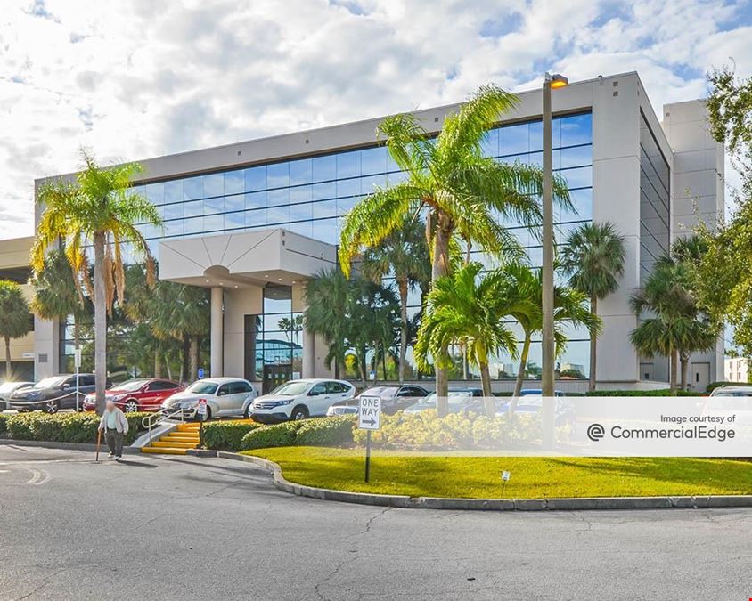 Palms of Pasadena Medical Plaza