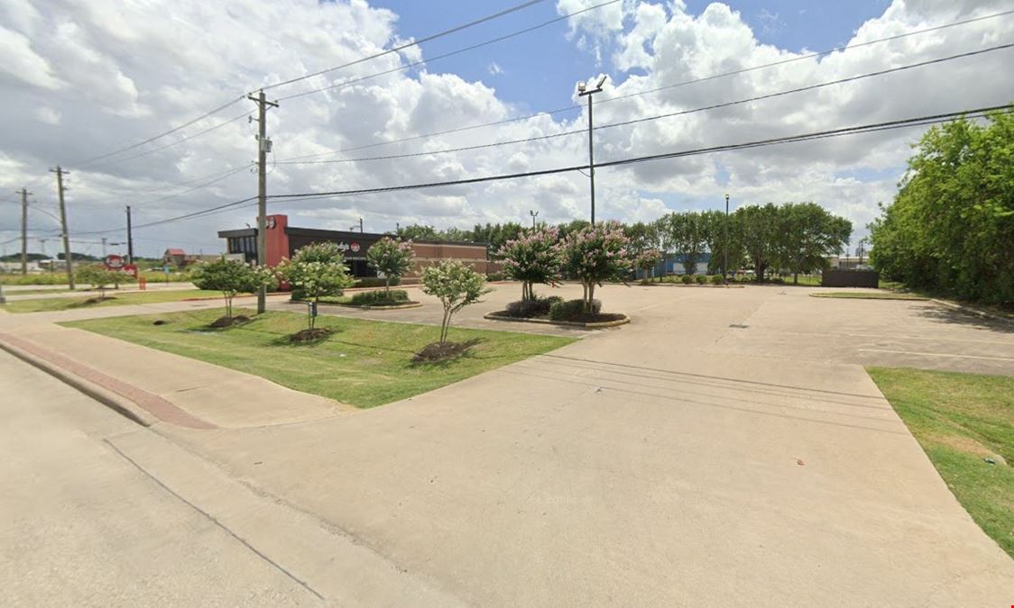 Ground Lease INvestment at 1722 N Main, Pearland