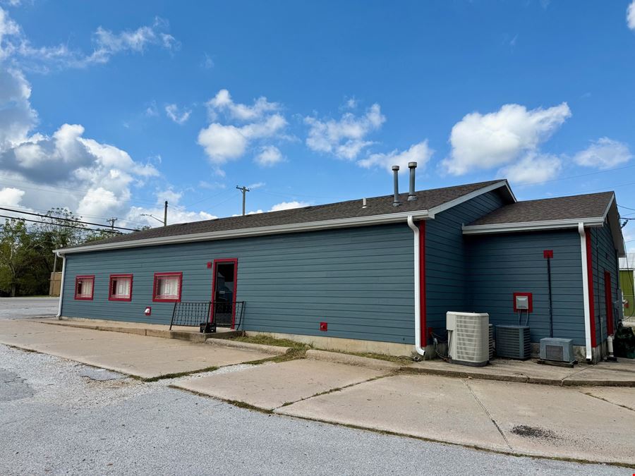 +/- 5,400 SF 2nd Generation Freestanding Restaurant