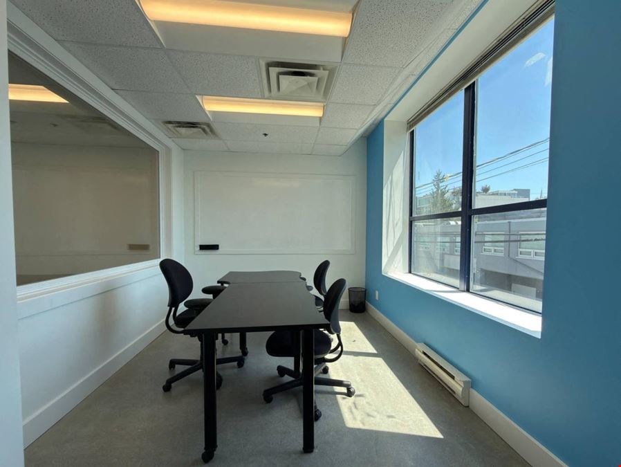 #208 - 128 W 6th Ave