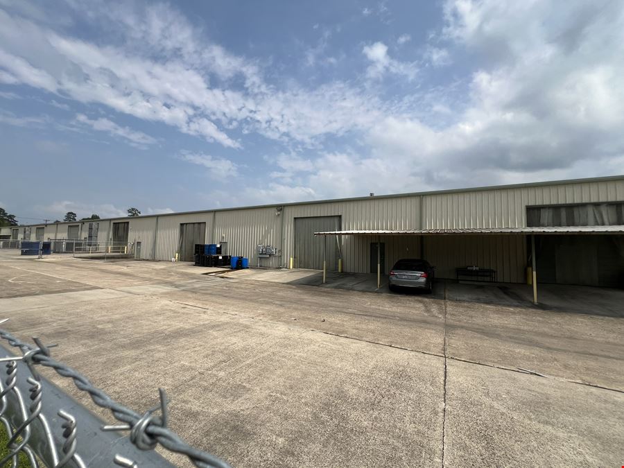 20,834SF BLDG, 76,535SF Lot (1.757 Ac) Ind Warehouse, 12080 FM 3083, Conroe, TX, 77301