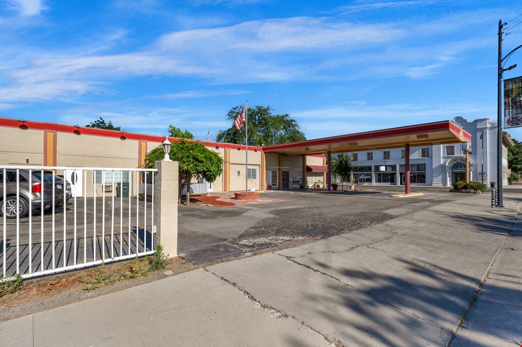 Owner User/Investment Opportunity: Restaurant + Apartment in Lemoore, CA