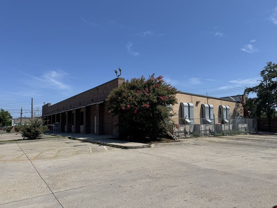 Former Dollar Store For Sublease