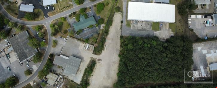 ±13,000-SF Industrial Service Facility on ±6.58 Acres of Land