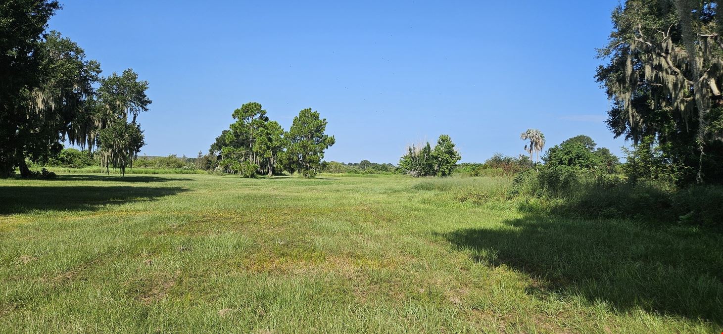 34 Acres on Lake Moody w/2400 sq ft Barndominium
