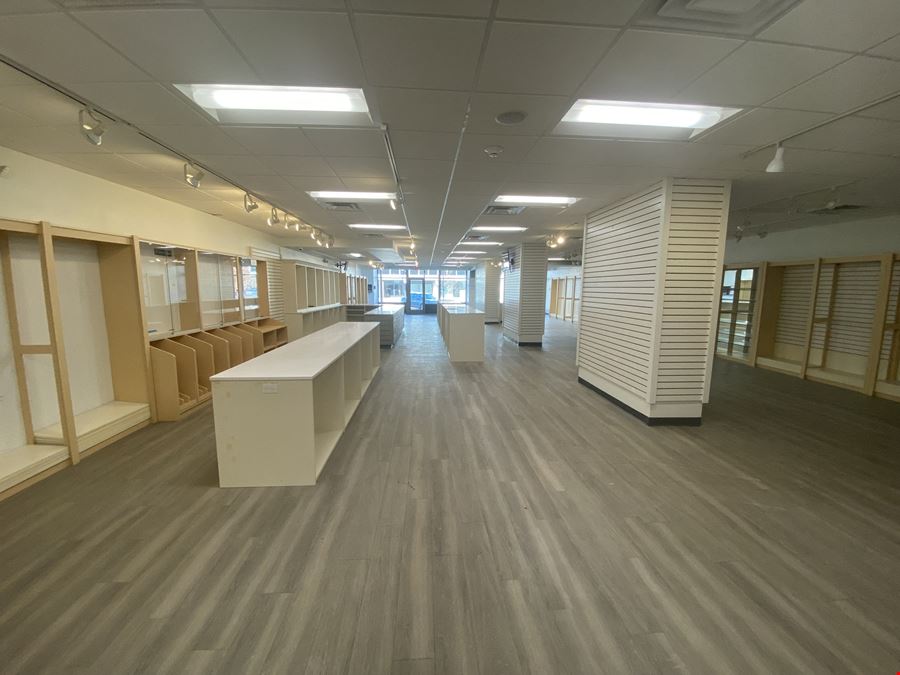 60 LaSalle Rd