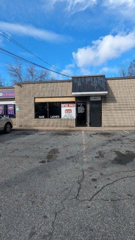 Preview of Retail space for Rent at 987 Manton Avenue