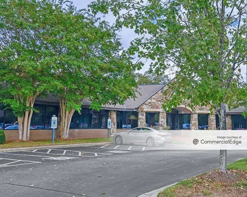 Mendenhall Oaks Business Park - 4194 Mendenhall Oaks Pkwy