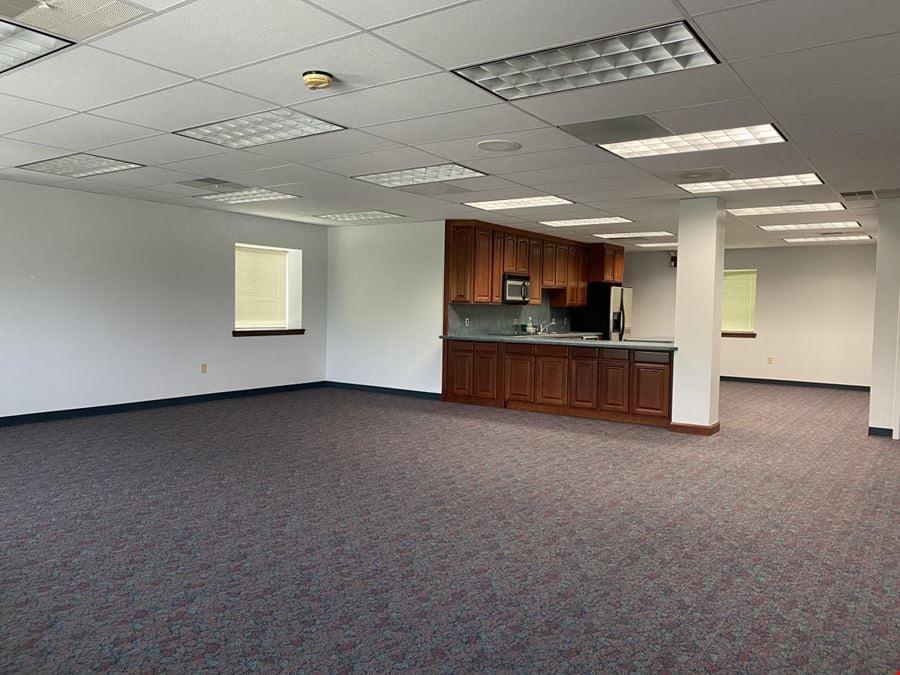 1229 West Lincoln Hwy