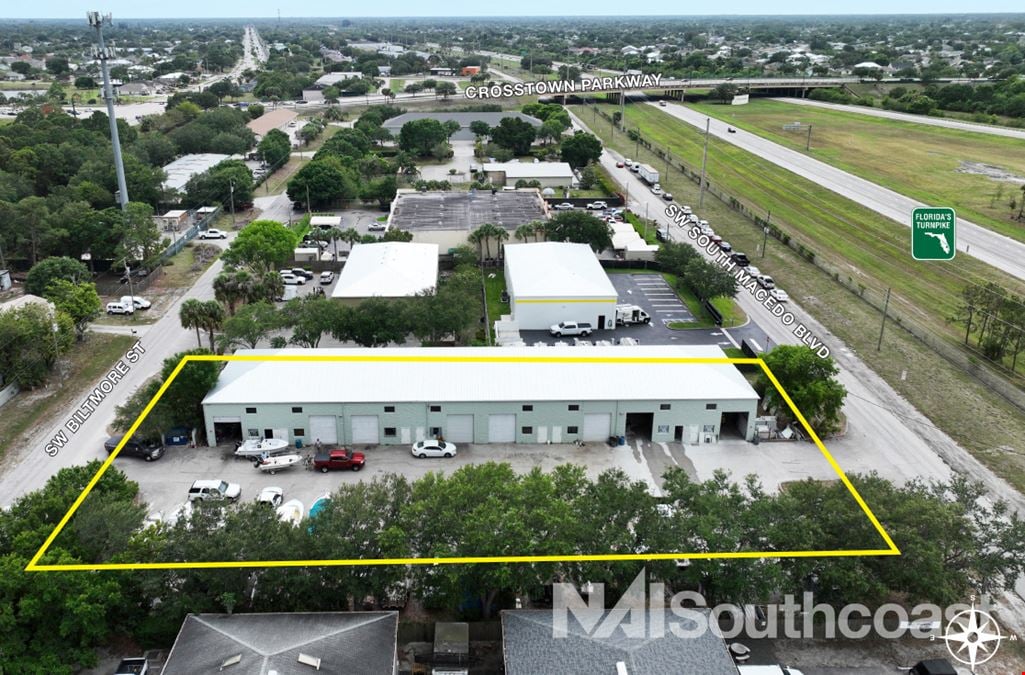 1,250 SF Flex Space Warehouse Units