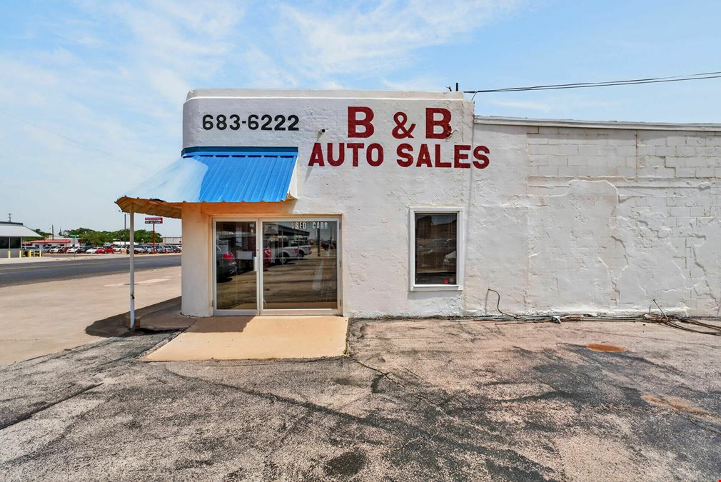 Automotive Sales Facility | High-Visibility Corridor | 16,000 AADT