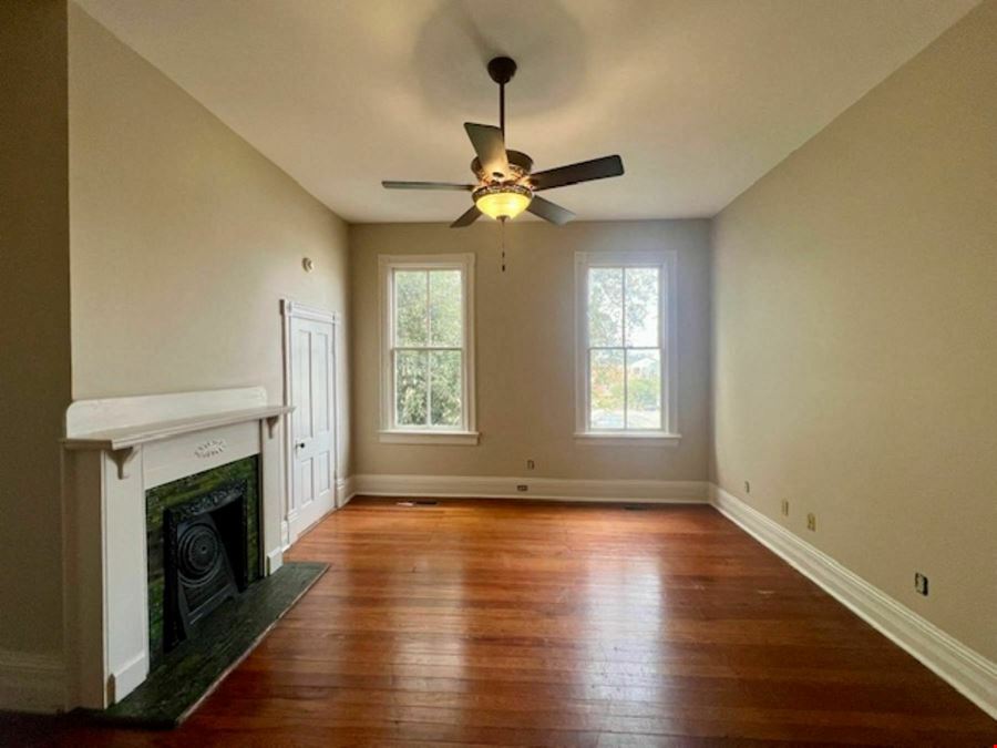 482 New St