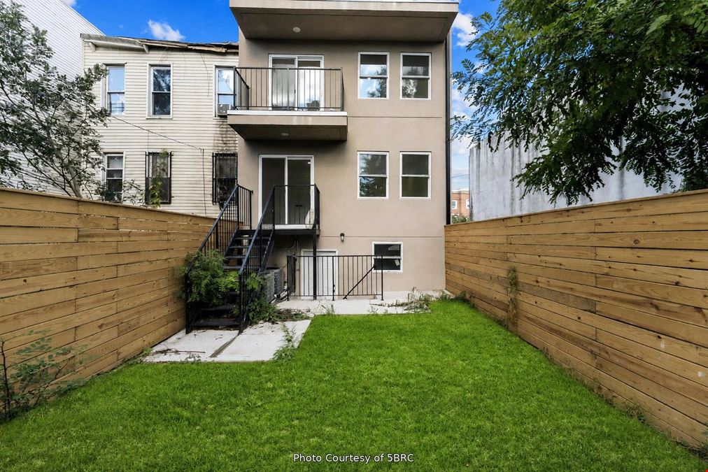 1116 Blake Ave