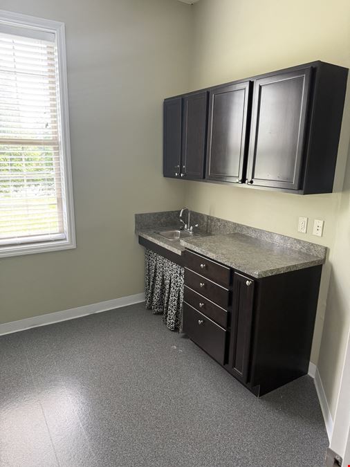 6396 Thornberry Ct, Suite 710