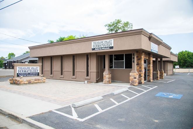 Preview of Office space for Rent at 404 E Elm St