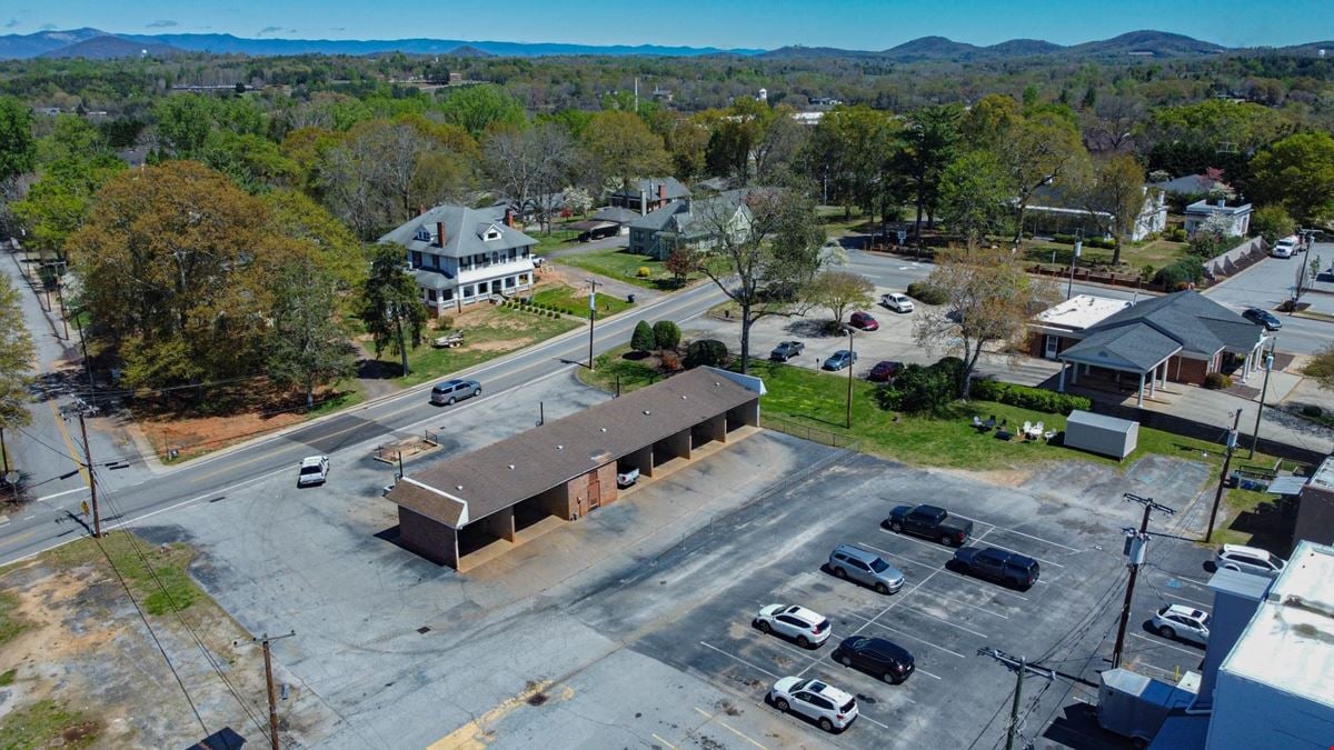 2 Story, 11,000 SQ FT, Mixed Use Space- Downtown Pickens