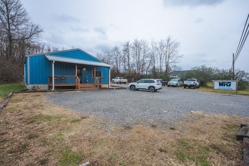 Commercial Building in Abingdon, VA for Sale