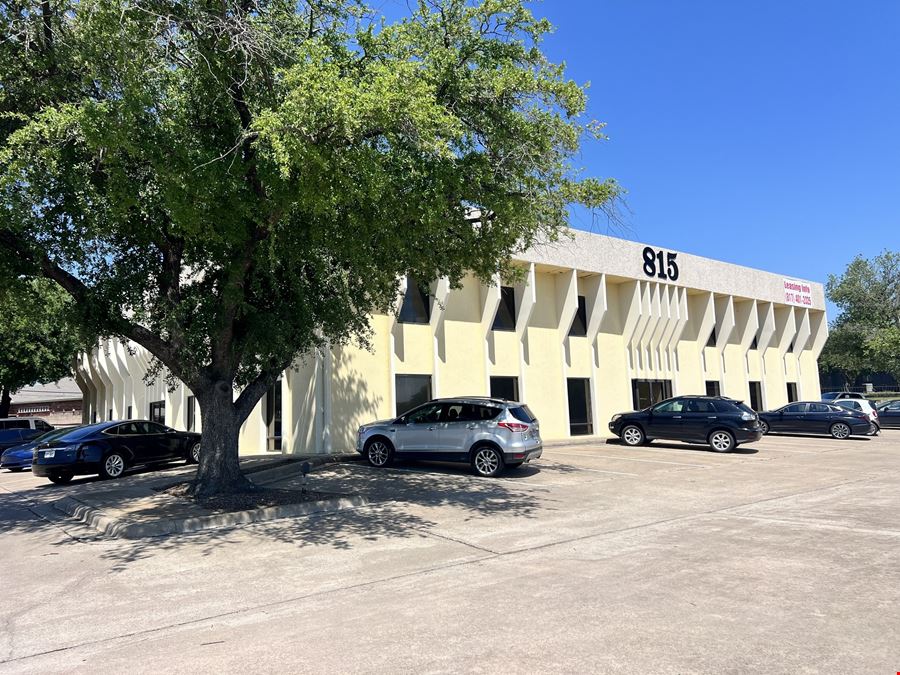 815 Trailwood Dr | Office