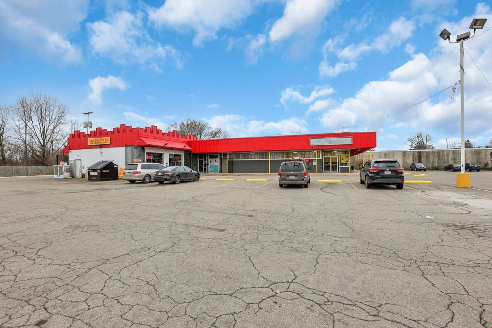 Southside Columbus laundromat, retail space, and drive-thru 1501-1511 Frebis Avenue