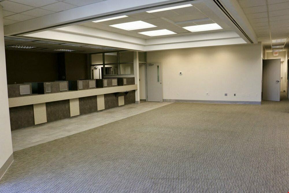 3480 N Center Rd
