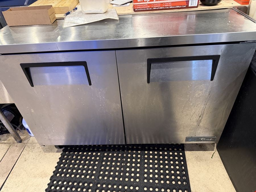 RESTAURANT FF&E FOR SALE