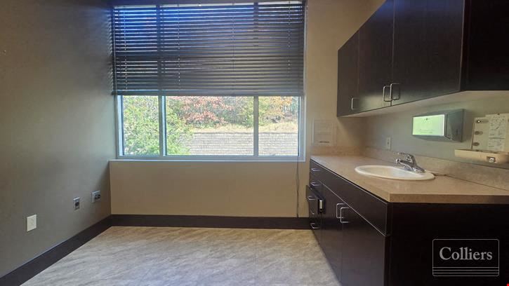 For Lease: Cantrell West Building