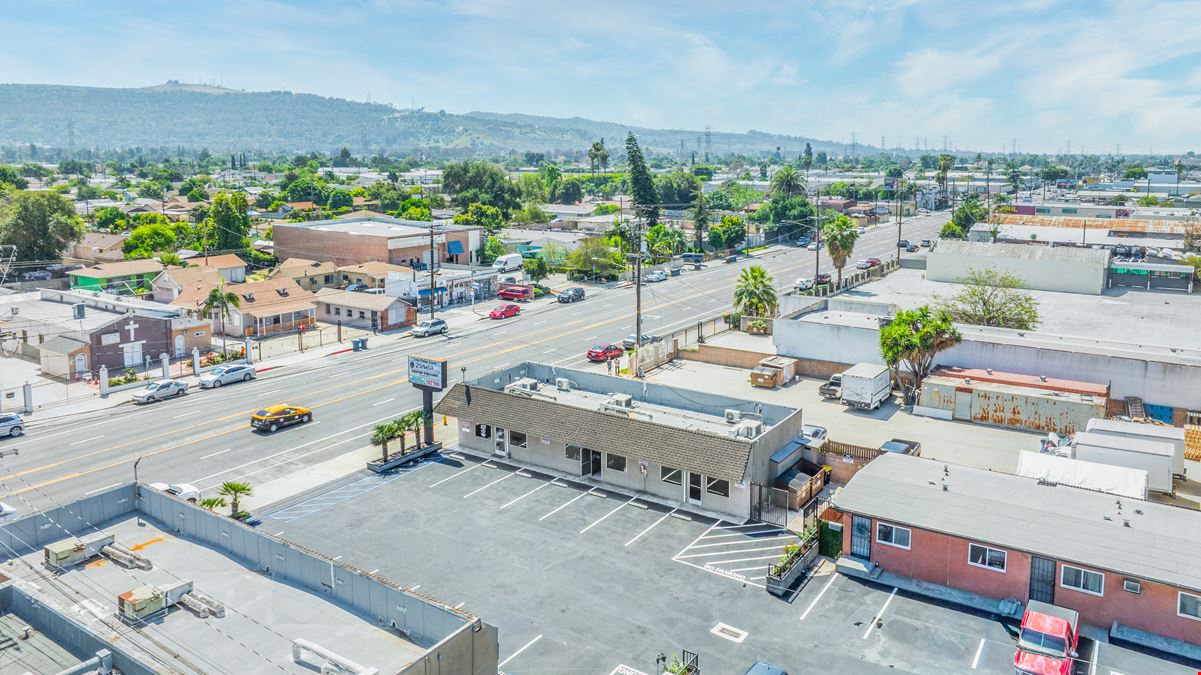 Twin Palms Estate