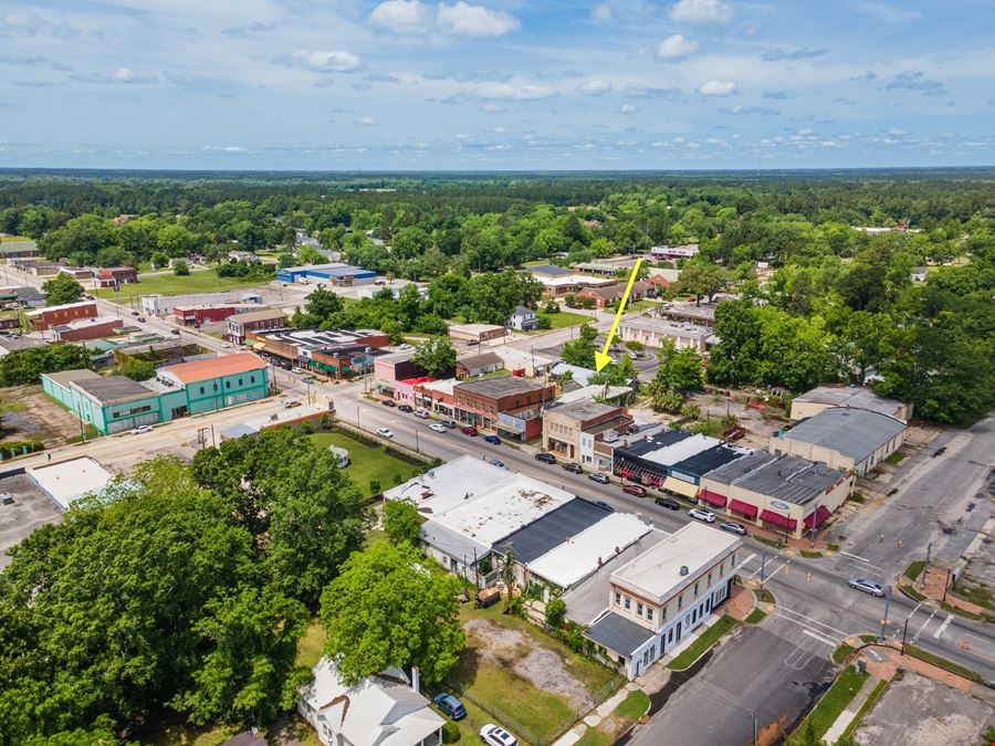 10 E. Main St