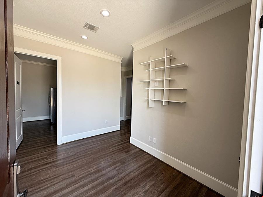 12246 Queenston Boulevard, #G, Houston, TX 77095