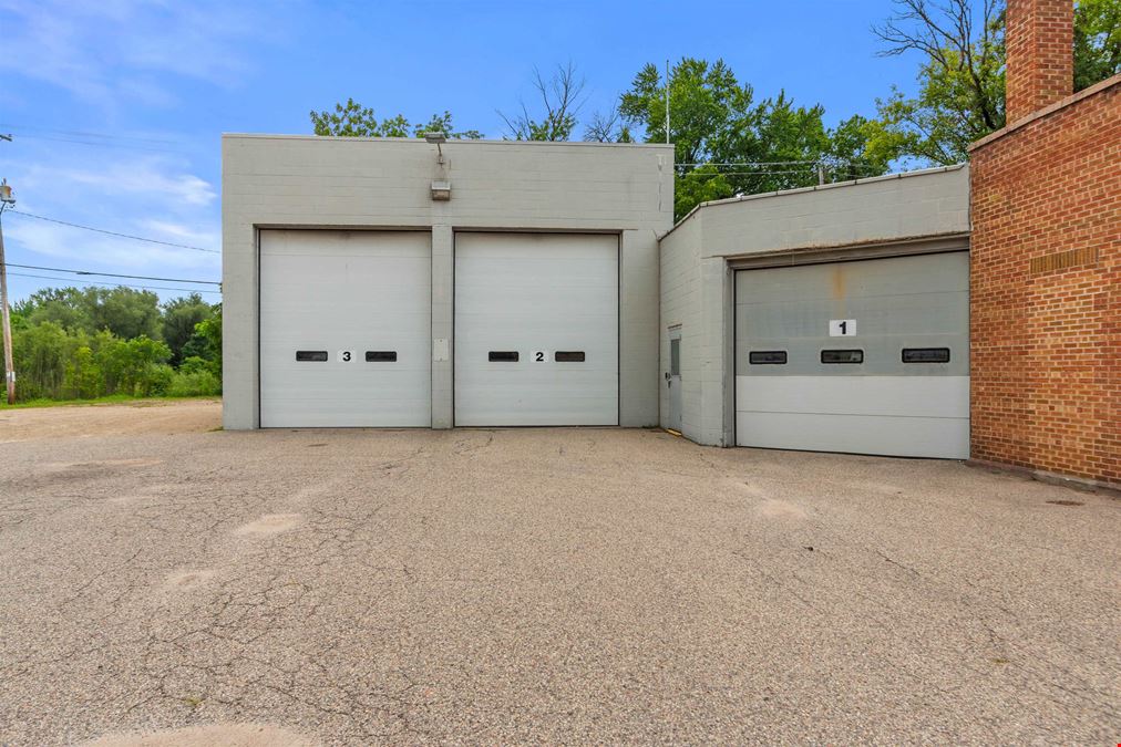 431 W Main St