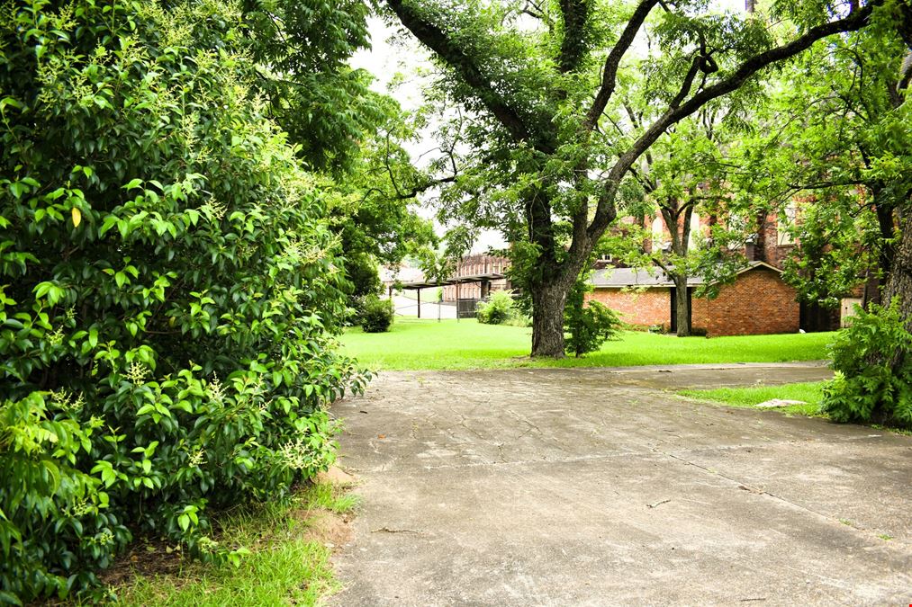 3481 S. Court St. - 33,124 SF Church & Education Facility