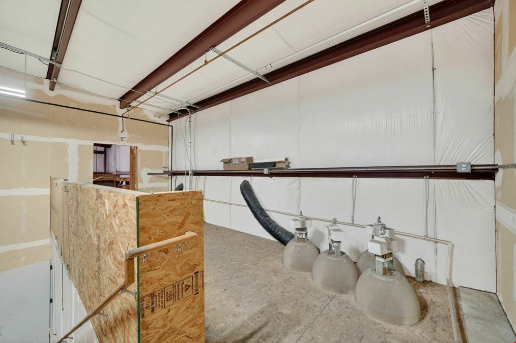Multi-Tenant Office/Warehouse Asset