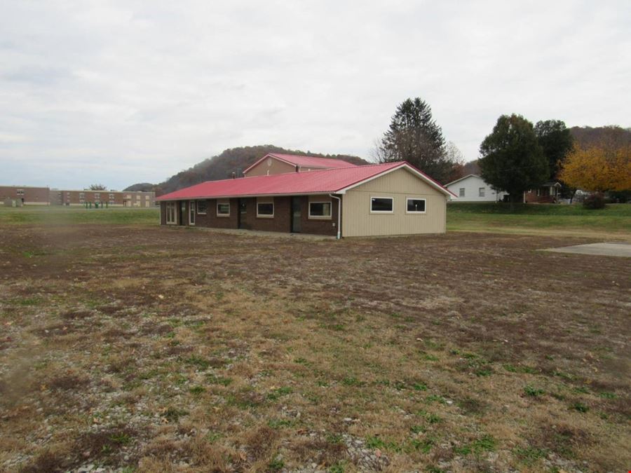 2116 North Pleasants HWY