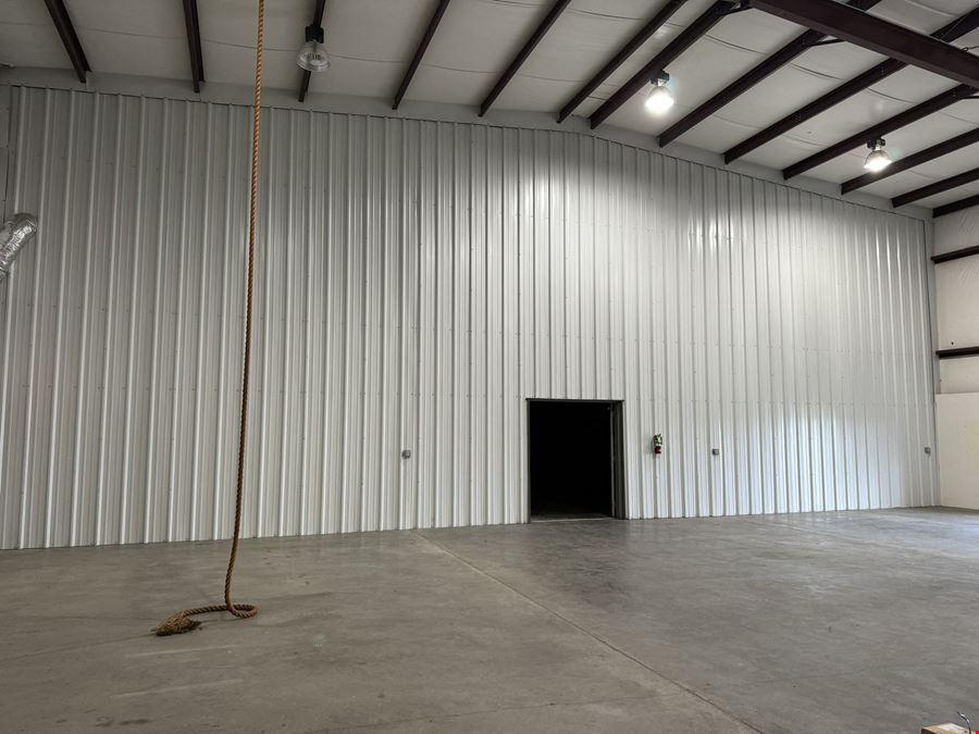 Office/Warehouse Flex Industrial Building For Sale