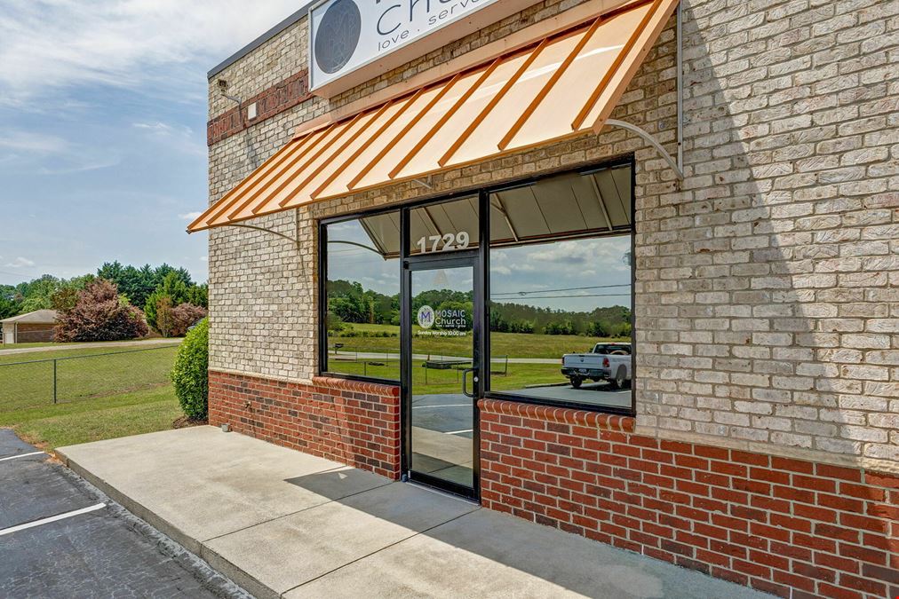 1729 Powdersville Rd