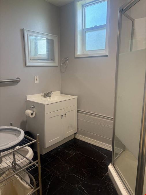 2438 Route 9W