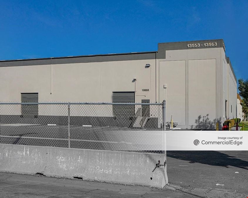 Alondra Industrial Park