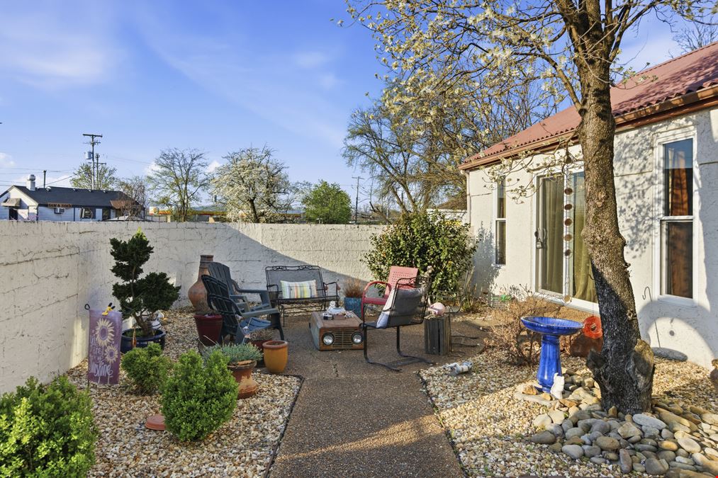 2831 Columbine Pl