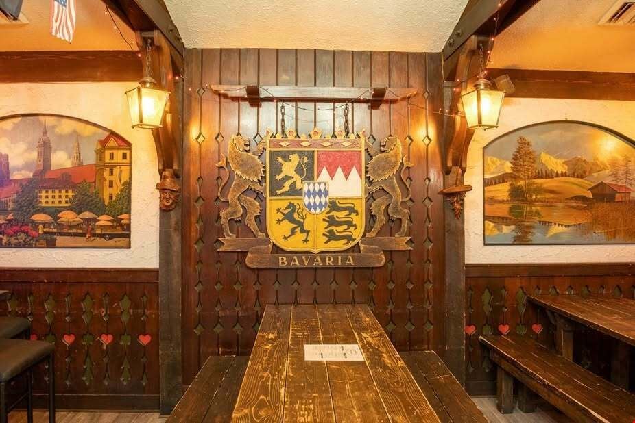 Unique Opportunity for Lease Landmark Downtown Ann Arbor Restaurant / Bar