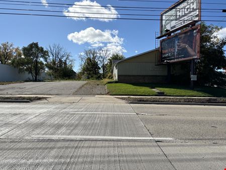 Preview of Industrial space for Sale at 818 East Oakland Avenue