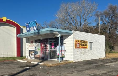 Preview of Retail space for Sale at 2010 E. Pawnee