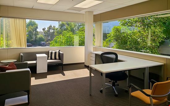 Regus - Carlsbad - Palomar Airport Road