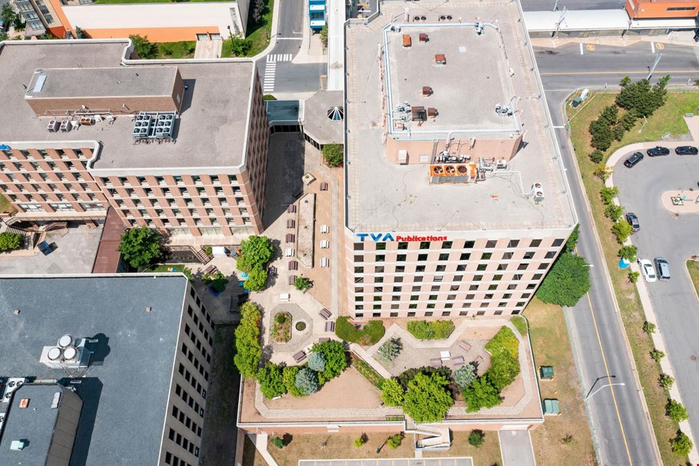 25 Lafayette