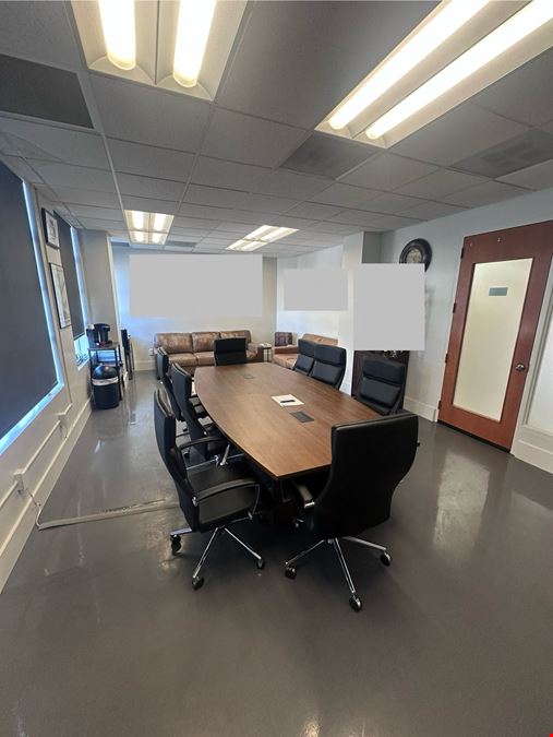 115 N Broadway
