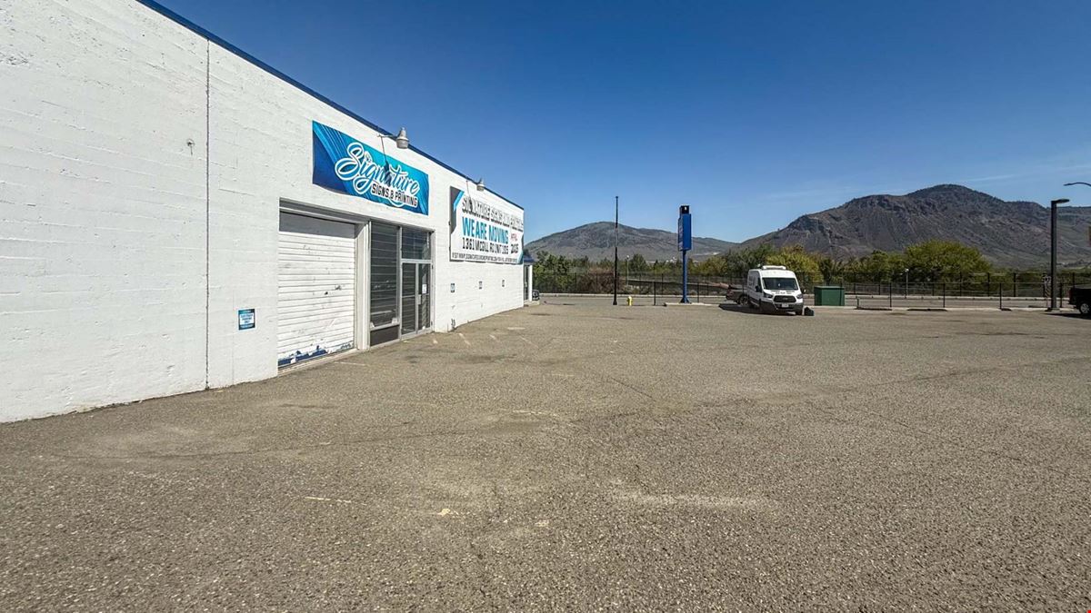 High-profile, commercial end-cap Unit 