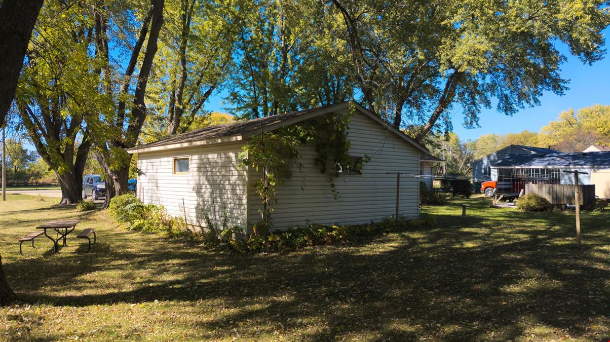 914 51st Ave SE - Single Family Home 