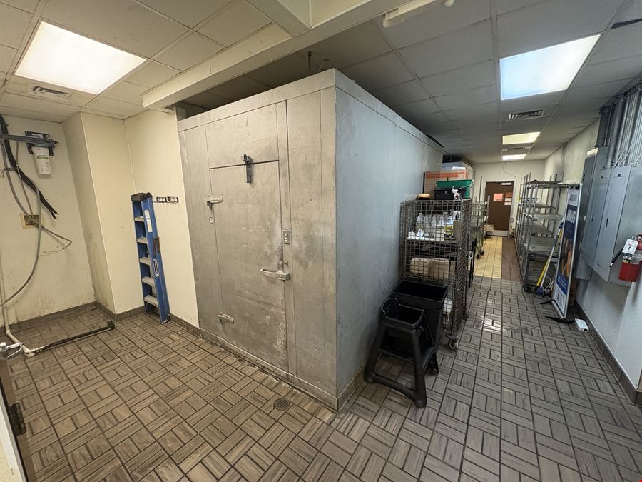 QSR/Fast Casual with Drive Thru